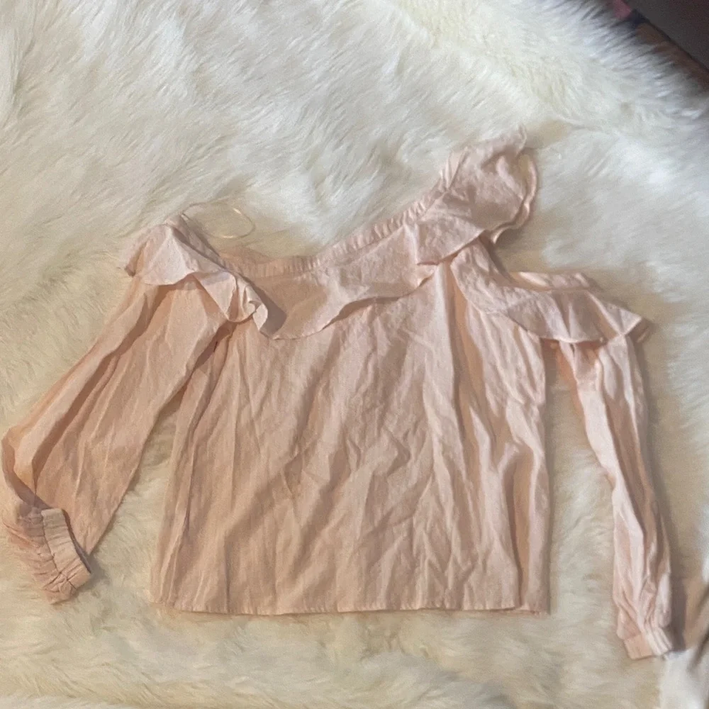 Astr Light Pink Ruffle-Trim Button Front Blouse - Picture 4 of 4